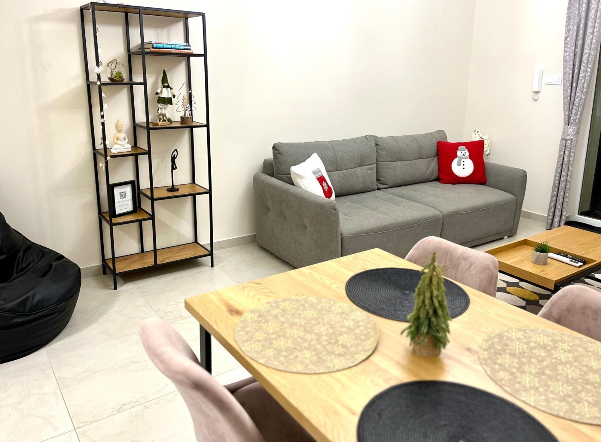 Voeroesmarty Apartmanhaz Makó 외부 사진